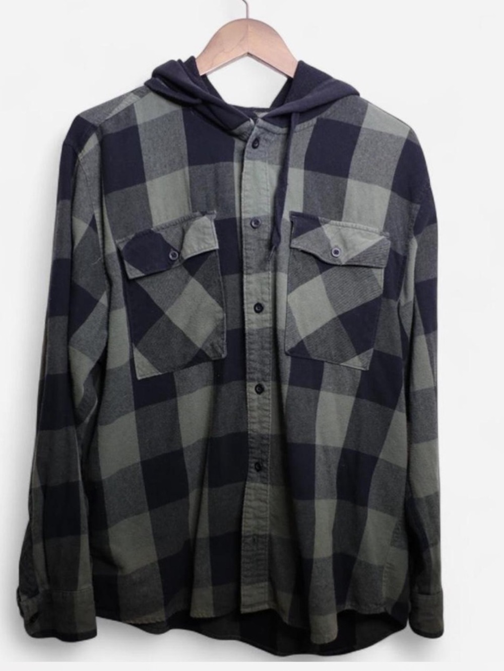 No Boundaries Black & Olive Plaid Hooded Button-Down Shirt